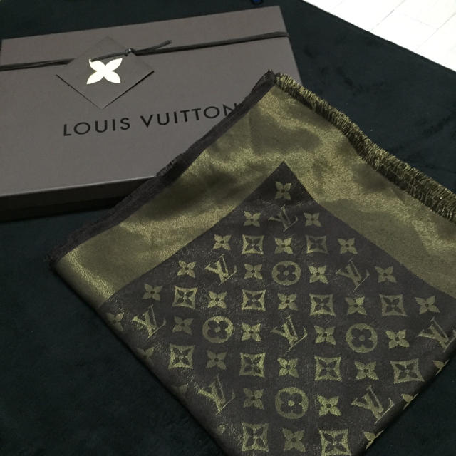 LOUIS VUITTON(ルイヴィトン)のジェー様専用 レディースのファッション小物(ストール/パシュミナ)の商品写真