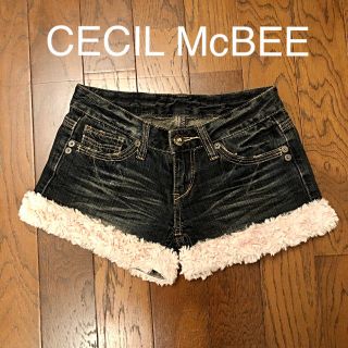 セシルマクビー(CECIL McBEE)のマルカリマルカリ様専用　CECIL McBEE ショートパンツ ボア付き(デニム/ジーンズ)