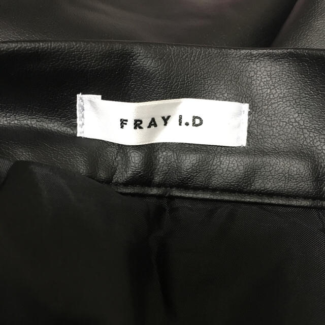 FRAY I.D(フレイアイディー)のFRAY ID レディースのスカート(ひざ丈スカート)の商品写真