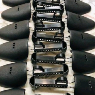シューキーパー(シューツリー)新品未使用4足分セット 革靴 24cm〜30cm(ドレス/ビジネス)