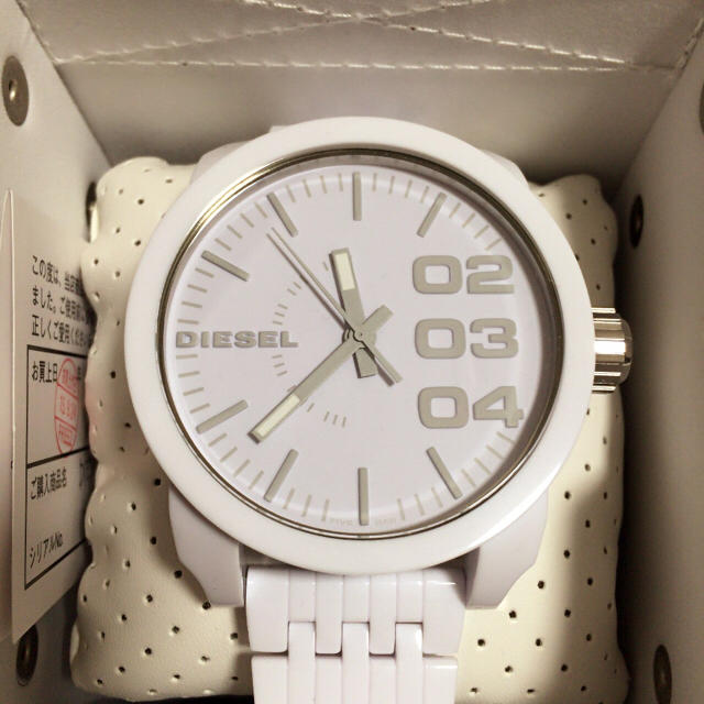 カテゴリ DIESEL - ☆新品☆ DIESEL ディーゼル 腕時計 白の通販 by ま