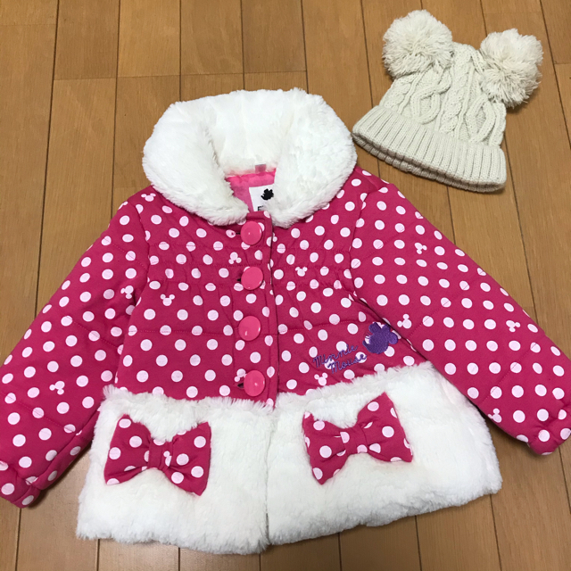 Disney(ディズニー)のありんこさん専用♡ミニーちゃんコート 90cmとニット帽 49cmまとめ売り♡ キッズ/ベビー/マタニティのキッズ服女の子用(90cm~)(コート)の商品写真