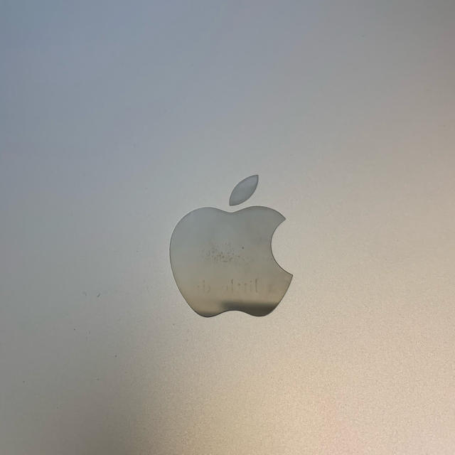 Apple(アップル)のipad air  wifiモデル　16g ホワイト（FD788J/B） スマホ/家電/カメラのPC/タブレット(タブレット)の商品写真