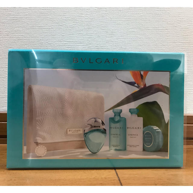 BVLGARI(ブルガリ)のBVLGARI オムニアパライバ　ビューティーキット コスメ/美容のキット/セット(その他)の商品写真