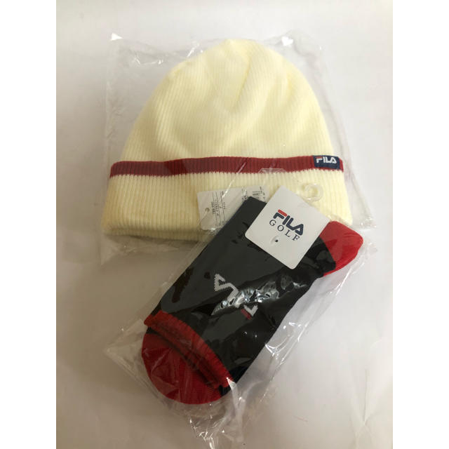 FILA(フィラ)のFILA ニット帽　靴下 レディースの帽子(ニット帽/ビーニー)の商品写真