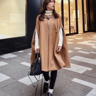 ザラ(ZARA)のZARA XS ケープ ポンチョ(ポンチョ)