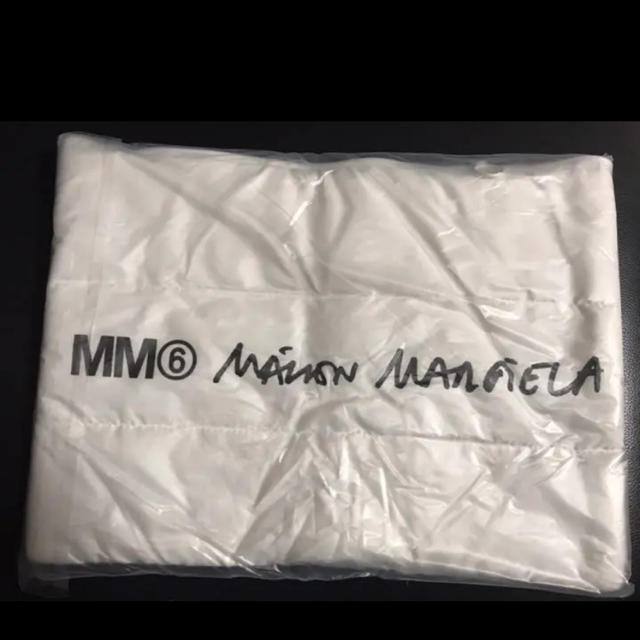 Maison Martin Margiela(マルタンマルジェラ)の美品マルジェラパデットポーチSPUR付録クラッチバッグ レディースのバッグ(クラッチバッグ)の商品写真