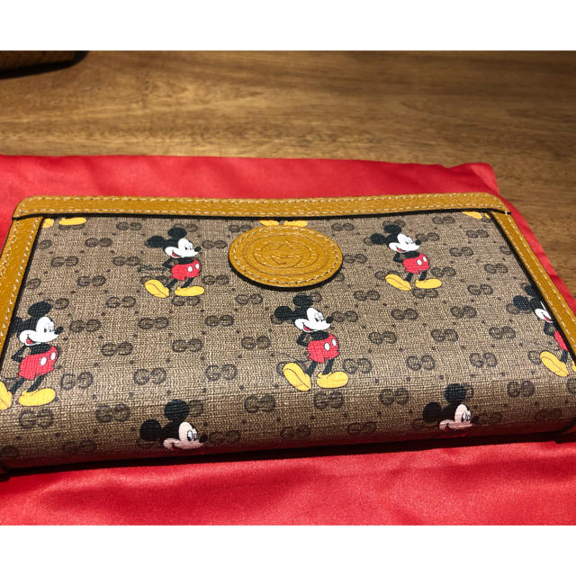 Disney(ディズニー)のGUCCI グッチ ×  ディズニー ミッキー コラボ 長財布 レディースのファッション小物(財布)の商品写真