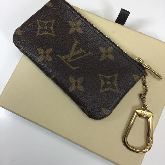 LOUIS VUITTON(ルイヴィトン)のルイ・ヴィトン ポシェットクレ M62650 コインケース 小銭入れ モノグラム レディースのファッション小物(コインケース)の商品写真