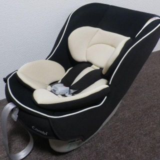 コンビ(combi)の【送料込】コンビ コッコロS　チャイルドシート 新生児 取付簡単 超軽量(自動車用チャイルドシート本体)