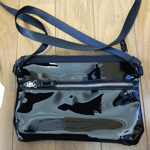 GU(ジーユー)のショルダーバッグ レディースのバッグ(ショルダーバッグ)の商品写真