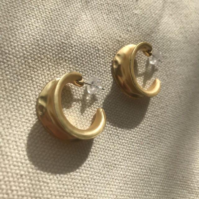 Ameri VINTAGE(アメリヴィンテージ)のimport gold pierce( *ˊᵕˋ)✩︎‧₊イヤリング可♡ レディースのアクセサリー(ピアス)の商品写真
