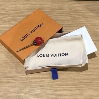 ルイヴィトン(LOUIS VUITTON)のLV テントウムシ ヘアピン 箱付き（93015266）(ヘアピン)