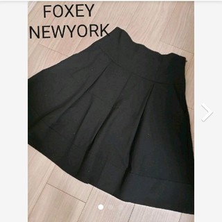 フォクシー(FOXEY)のフォクシーニューヨーク　フレアスカートブラック　サイズ40(ひざ丈スカート)