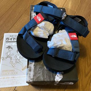 ザノースフェイス(THE NORTH FACE)の新品★ノースフェイス　キッズ　サンダル　18(サンダル)