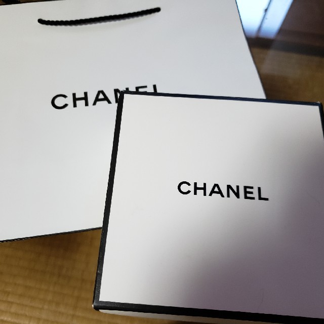 CHANEL(シャネル)のCHANEL ミロワール ドゥーブル ファセット レディースのファッション小物(ミラー)の商品写真