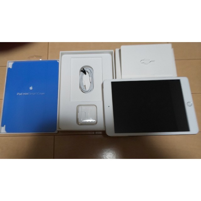 美品 AU MGHW2J/シルバー Ipad mini3 WIFI+セルラー