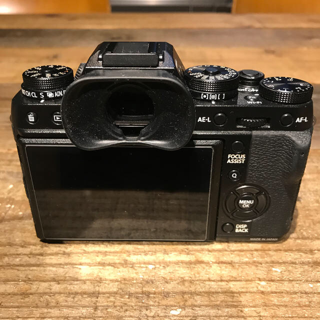 富士フイルム(フジフイルム)の美品 fujifilm x-t1 本体 スマホ/家電/カメラのカメラ(ミラーレス一眼)の商品写真