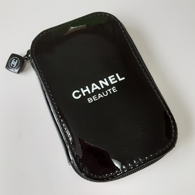 CHANEL(シャネル)の新品　CHANEL　ネイルケアセット　非売品 エンタメ/ホビーのコレクション(ノベルティグッズ)の商品写真