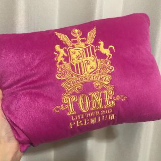 トウホウシンキ(東方神起)の東方神起TONE P席グッズ　ブランケット入りクッション(アイドルグッズ)