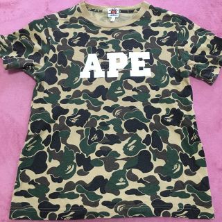 アベイシングエイプ(A BATHING APE)のBAPEKIDS☆140☆迷彩Tシャツ☆(Tシャツ/カットソー)