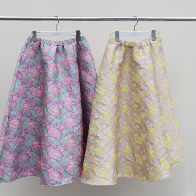 ロージーモンスターbig flower jacquard skirtチェスティ レディースのスカート(ロングスカート)の商品写真