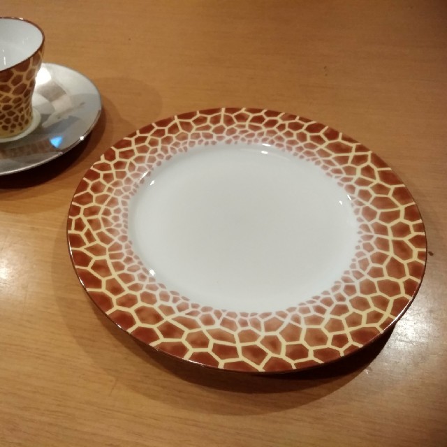 香蘭社 - 香蘭社 有田焼 コーヒーカップ&ソーサー デザート皿 セットの 
