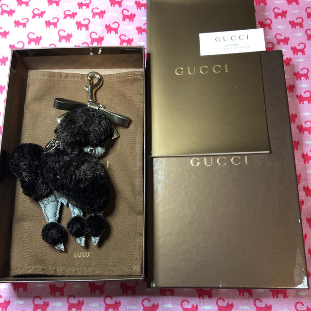 Gucci(グッチ)のグッチ（GUCCI）⭐️キーホルダー　チャーム⭐️犬　プードルのルル レディースのファッション小物(キーホルダー)の商品写真