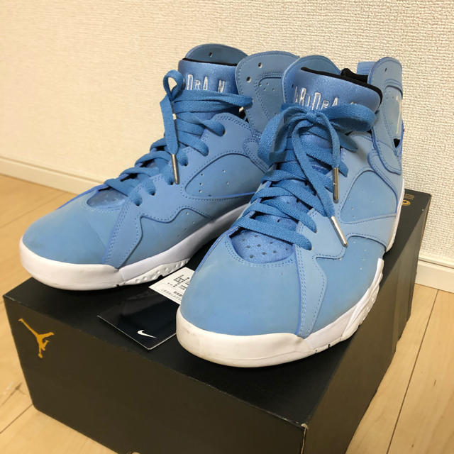 NIKE(ナイキ)のAIR JORDAN 7 RETRO  メンズの靴/シューズ(スニーカー)の商品写真