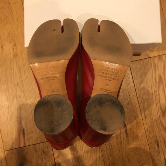 Maison Martin Margiela(マルタンマルジェラ)のマルジェラ　足袋　ブーツ　36 赤　タビ　tabi レディースの靴/シューズ(ブーツ)の商品写真