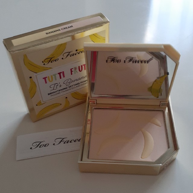 Too Faced(トゥフェイス)の★人気★トゥーフェイス イッツバナナスブライトニングセッティングパウダー コスメ/美容のベースメイク/化粧品(フェイスパウダー)の商品写真