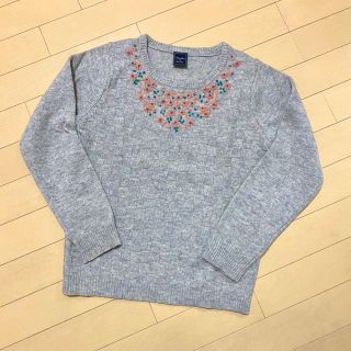 シャンブルドゥシャーム(chambre de charme)の花刺繍セーター(ニット/セーター)