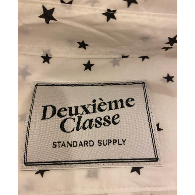 DEUXIEME CLASSE(ドゥーズィエムクラス)のDEUXIEME CLASSE ☆星柄シャツ レディースのトップス(シャツ/ブラウス(長袖/七分))の商品写真