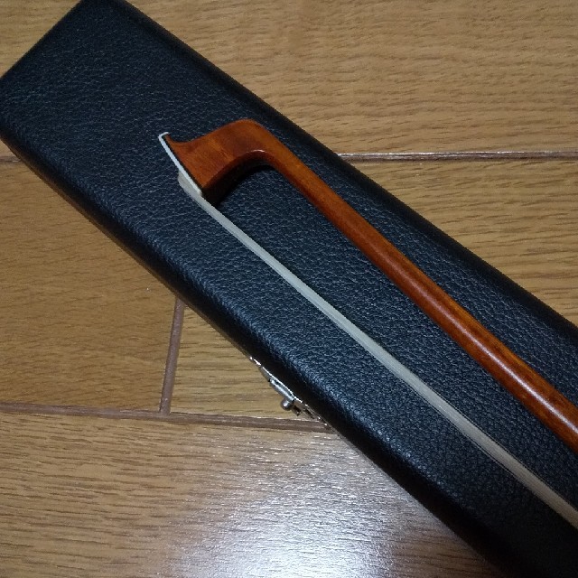 🎻  バイオリン 分数弓    １/４   🎻 楽器の弦楽器(弓)の商品写真