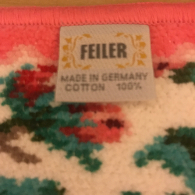 FEILER(フェイラー)のフェイラーハンカチ　お値下げ‼️ レディースのファッション小物(ハンカチ)の商品写真