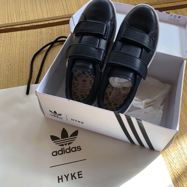 HYKE(ハイク)の期間限定値下げ【未使用 箱なし】adidas HYKE ベルクロ スニーカー レディースの靴/シューズ(スニーカー)の商品写真