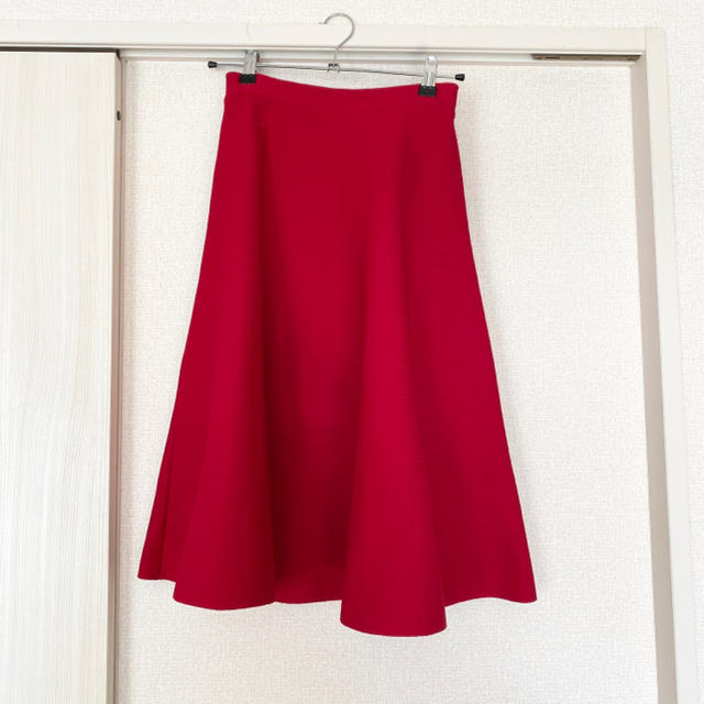LE CIEL BLEU(ルシェルブルー)のフレアスカート　赤 レディースのスカート(ひざ丈スカート)の商品写真