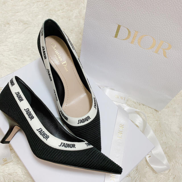 Dior(ディオール)の新品未使用 正規品 Dior パンプス レディースの靴/シューズ(ハイヒール/パンプス)の商品写真