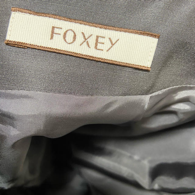 FOXEY(フォクシー)のFOXEY シルクスカート　38 レディースのスカート(ひざ丈スカート)の商品写真