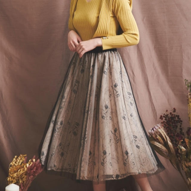 Noela(ノエラ)のノエラ　ボリュームチュールスカート　新品未使用 レディースのスカート(ひざ丈スカート)の商品写真