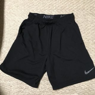 ナイキ(NIKE)の丁寧さま(ショートパンツ)