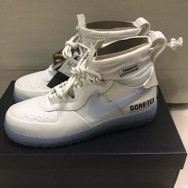 NIKE(ナイキ)の送料込み 27.5cm NIKE AIR FORCE 1 WTR GTX メンズの靴/シューズ(スニーカー)の商品写真