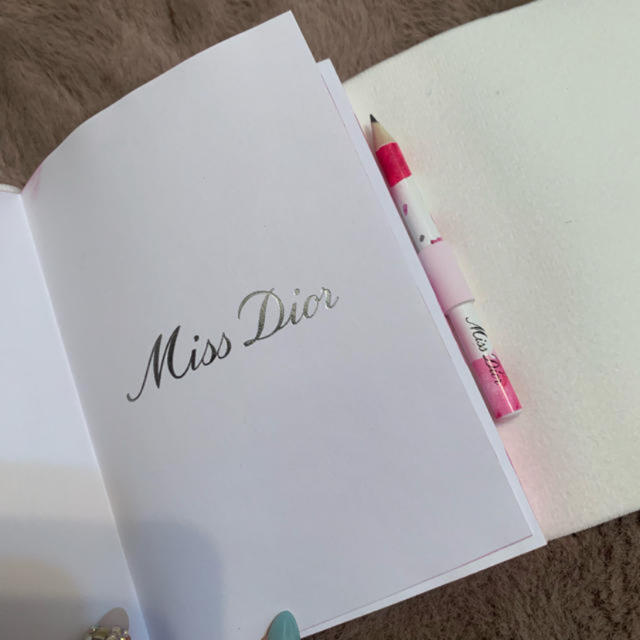 Dior(ディオール)のDior 手帳 インテリア/住まい/日用品の文房具(ノート/メモ帳/ふせん)の商品写真