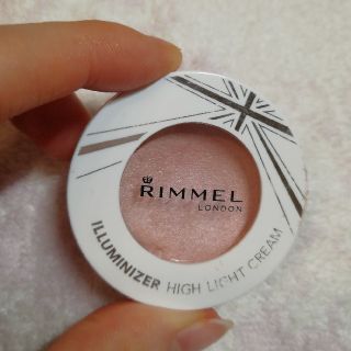 リンメル(RIMMEL)のリンメル　イルミナイザー002(フェイスカラー)