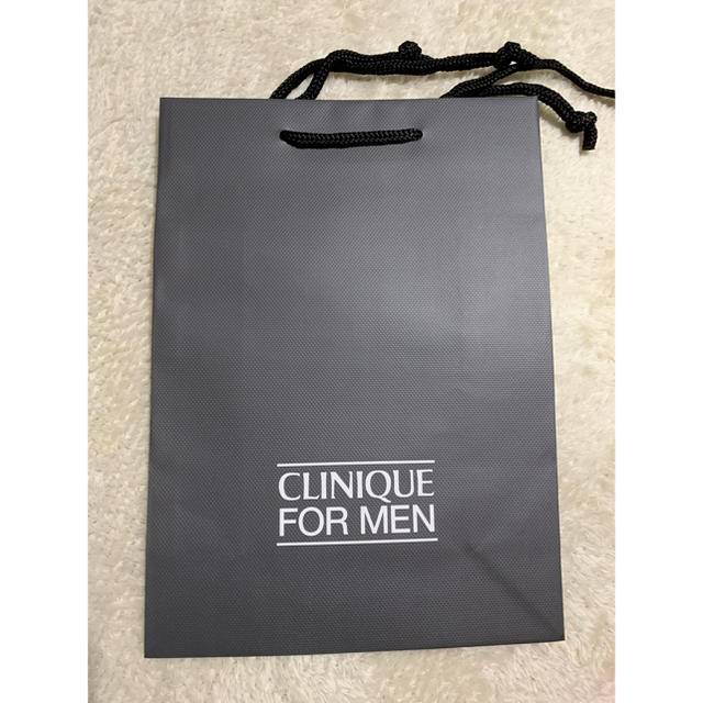 CLINIQUE(クリニーク)のCLINIQUE 紙袋 レディースのバッグ(ショップ袋)の商品写真