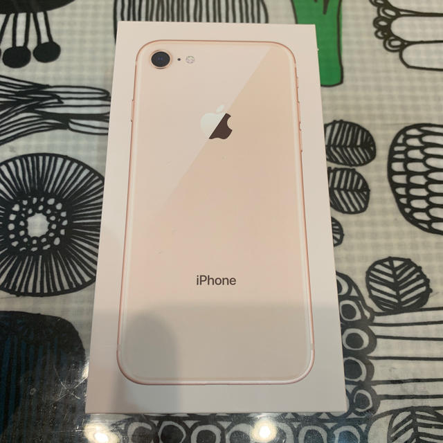 iPhone8 64G 新品 未使用 SIMロック解除済