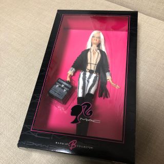 バービー(Barbie)のバービー　Barbie M•A•C コラボドール(ぬいぐるみ/人形)