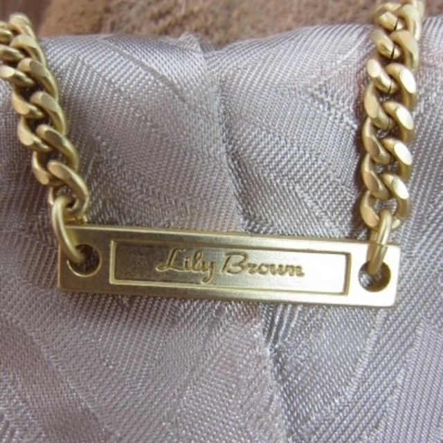 Lily Brown(リリーブラウン)のlily brownアンゴラシャギーダッフルコート レディースのジャケット/アウター(毛皮/ファーコート)の商品写真