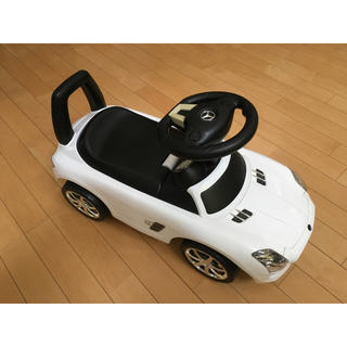 メルセデスベンツ SLS AMG ホワイト　乗り物　おもちゃ(三輪車/乗り物)