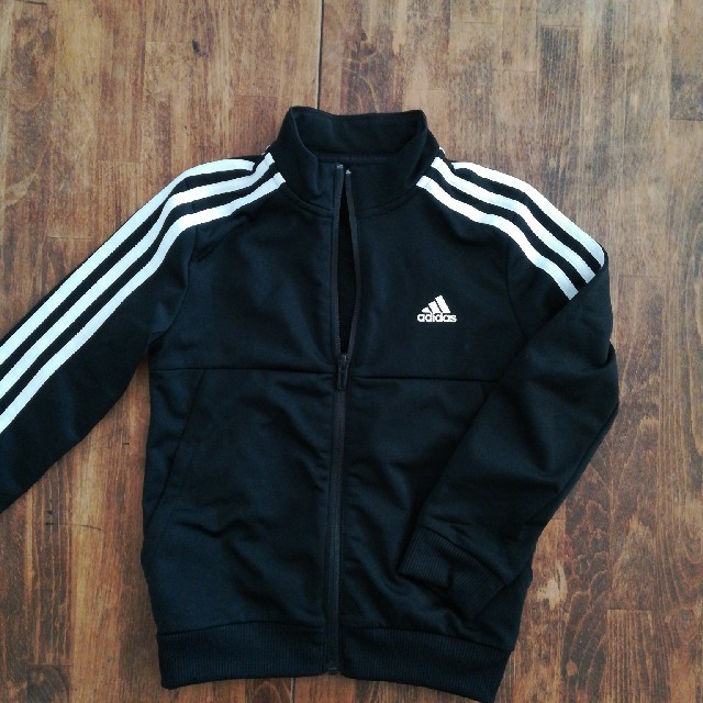 adidas(アディダス)のアディダス　ジャージ上　キッズ キッズ/ベビー/マタニティのキッズ服男の子用(90cm~)(ジャケット/上着)の商品写真